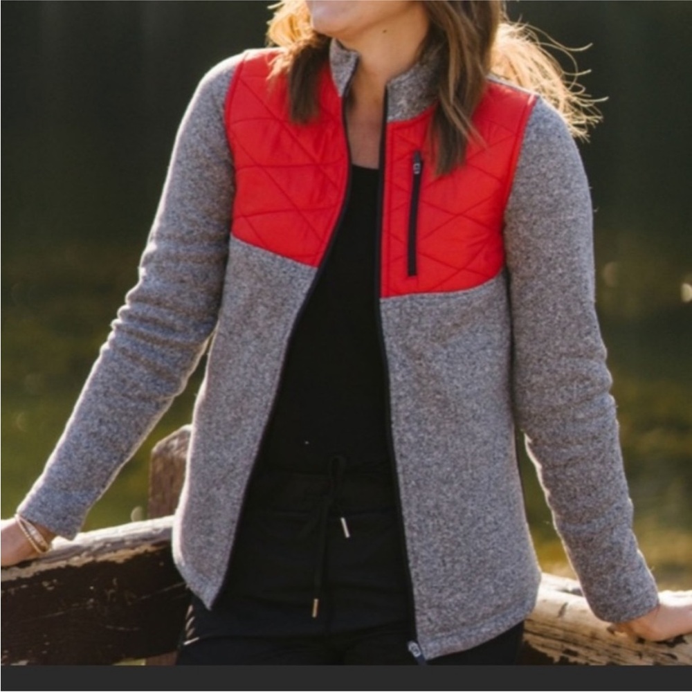 Zyia Red Quilted Cabin Jacket Size L NWT